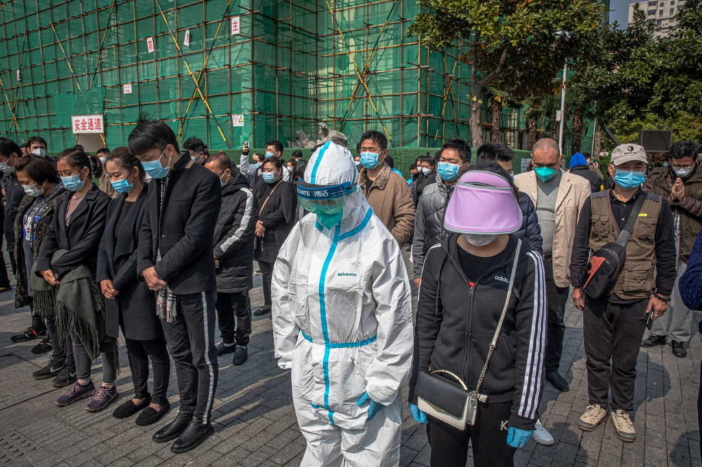 Así rinden homenaje a las victimas de la Pandemia en China (+Fotos + Video)