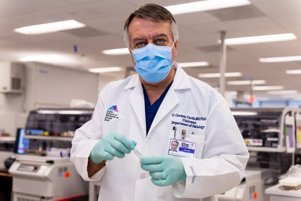 La evolución de la pandemia: Entre el optimismo, la duda y las pugnas por la cura