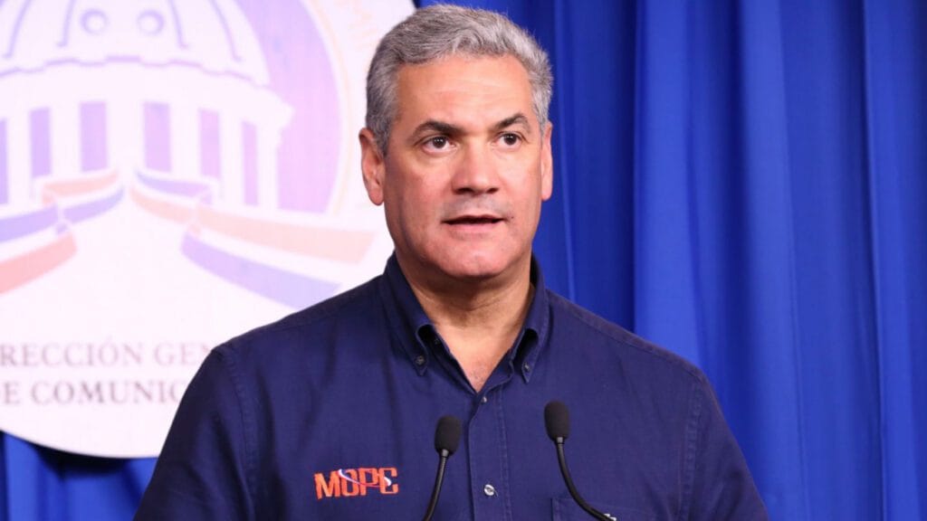 Dos empresarios pugnan con Leonel Fernández la presidencia dominicana