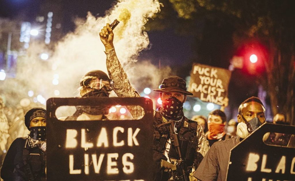 Portland continúa en las calles contra el racismo y la represión