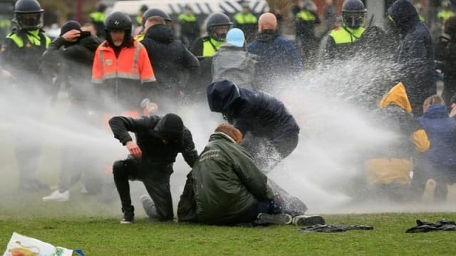 Holanda entra en una crisis muy visible